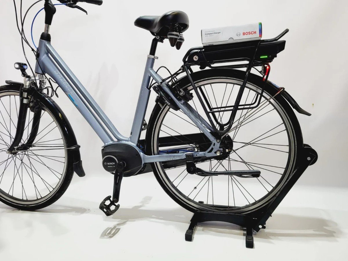 Gazelle Vento C7 Bosch Active Line Middenmotor Lage instap Lichtblauw 49cm