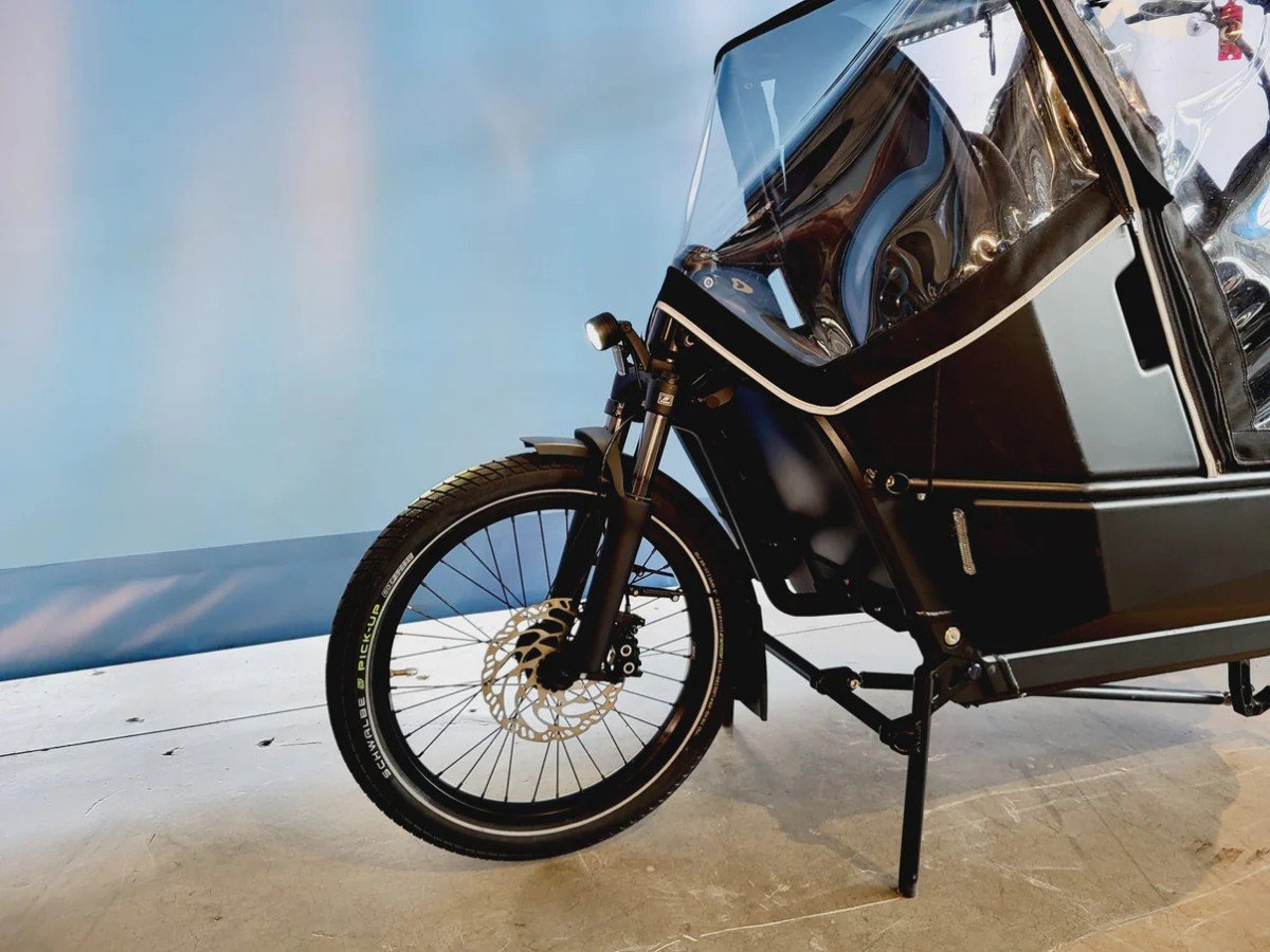 DEMO Nicolai NC-1 Bosch Cargo Line 750Wh! MM Bakfiets Bosch Sma Zwart