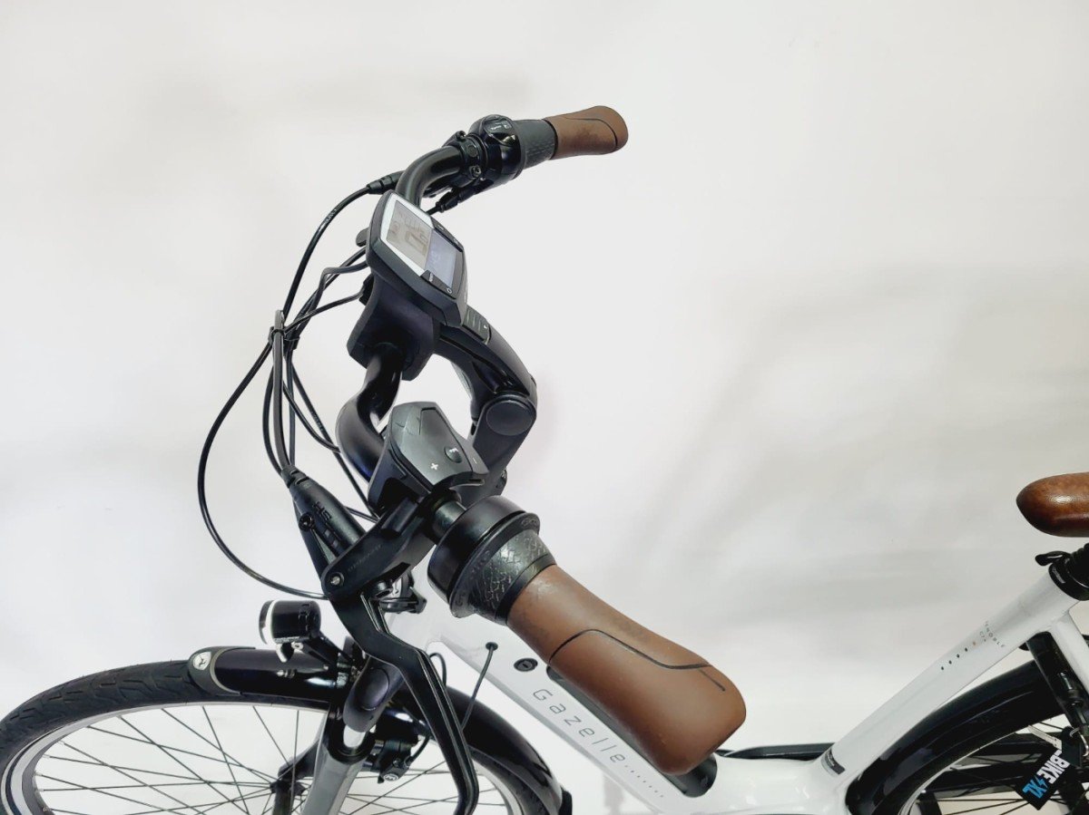 Gazelle VERKOCHT Grenoble C7+ Bosch Active Line Plus Midde Lage instap Wit 57cm L