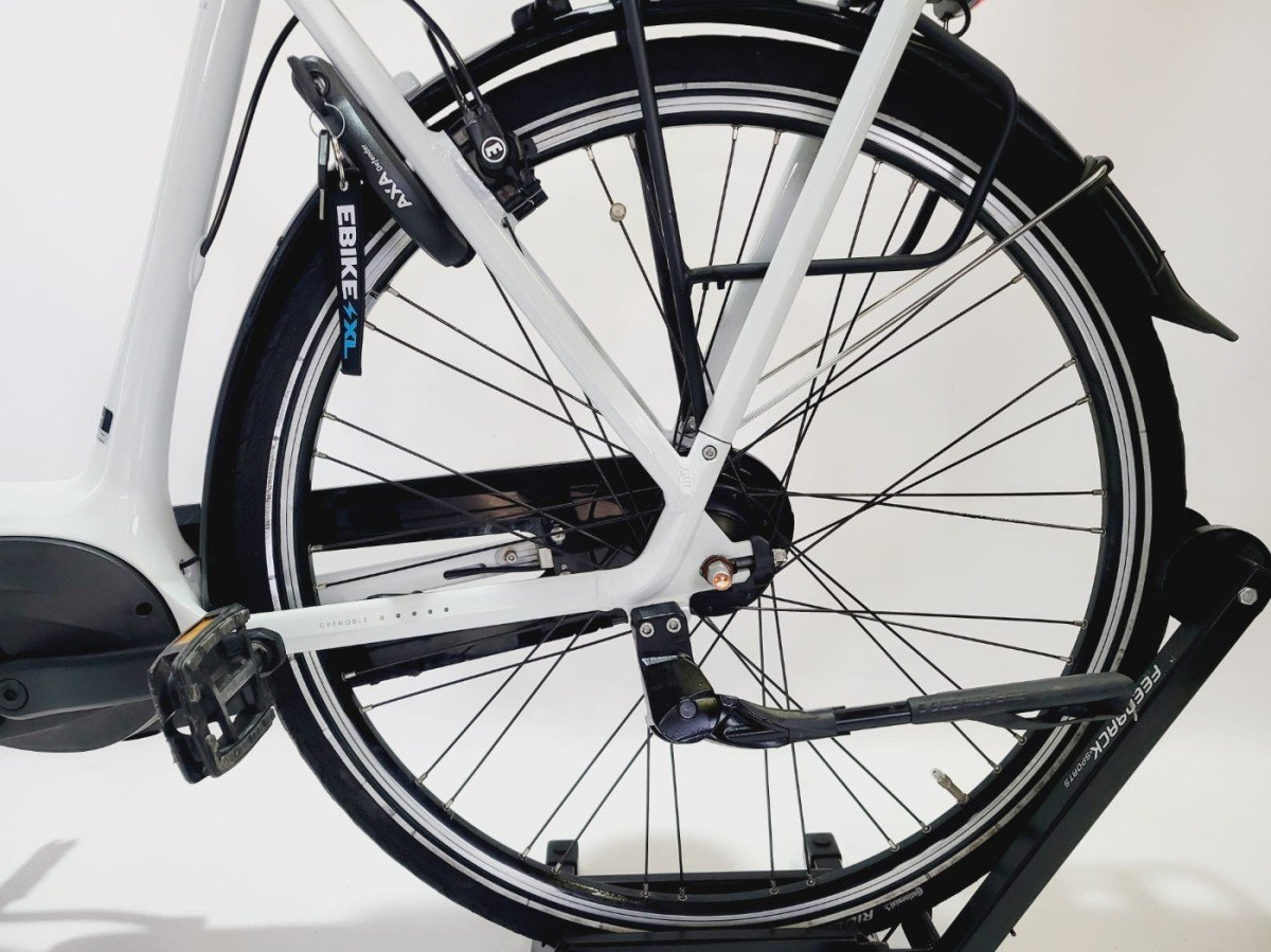 Gazelle VERKOCHT Grenoble C7+ Bosch Active Line Plus Midde Lage instap Wit 57cm L