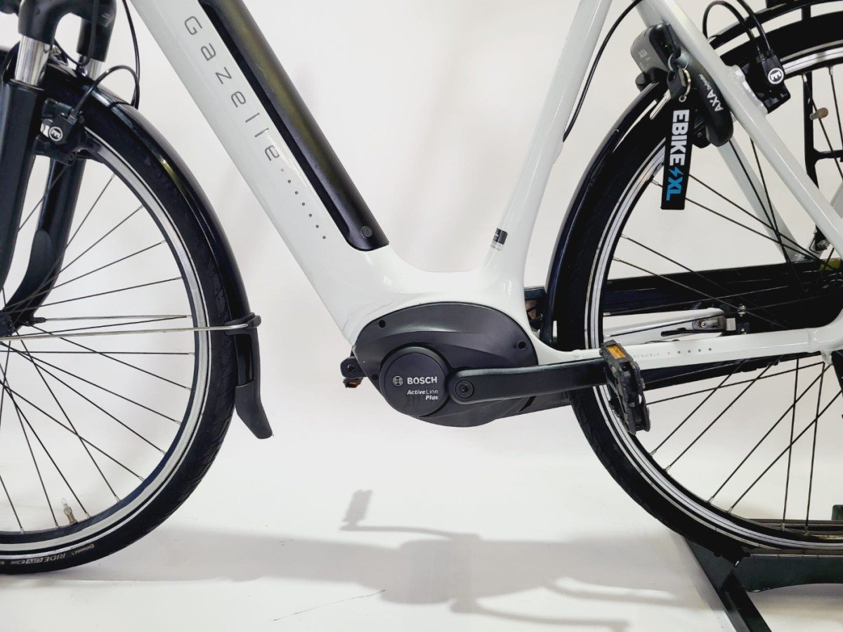 Gazelle VERKOCHT Grenoble C7+ Bosch Active Line Plus Midde Lage instap Wit 57cm L