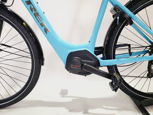 NIEUW Trek Verve+ 2 Bosch Performance Line Middenmotor Lage instap Lichtblauw 50cm M
