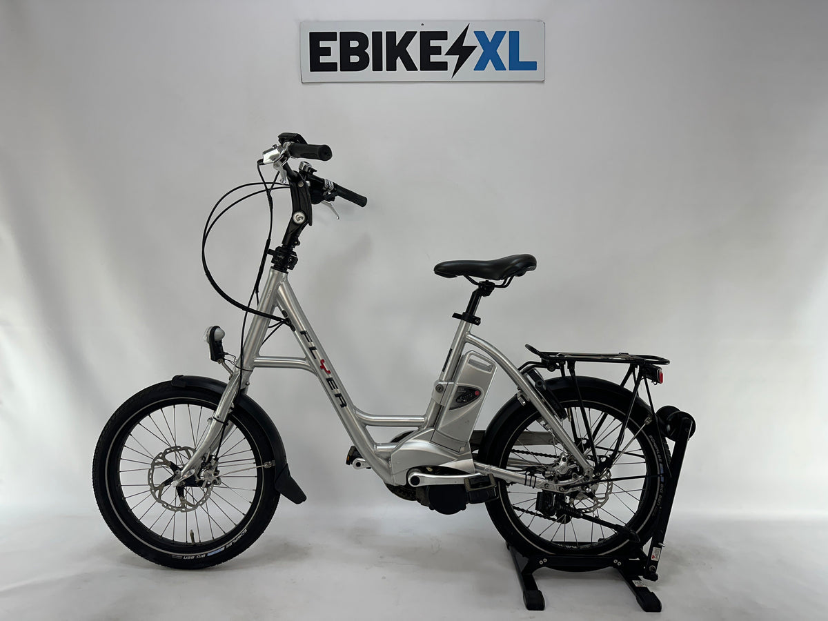 Tweedehands Flyer Compact met 20-inch wielen, zilver, bij eBikeXL
