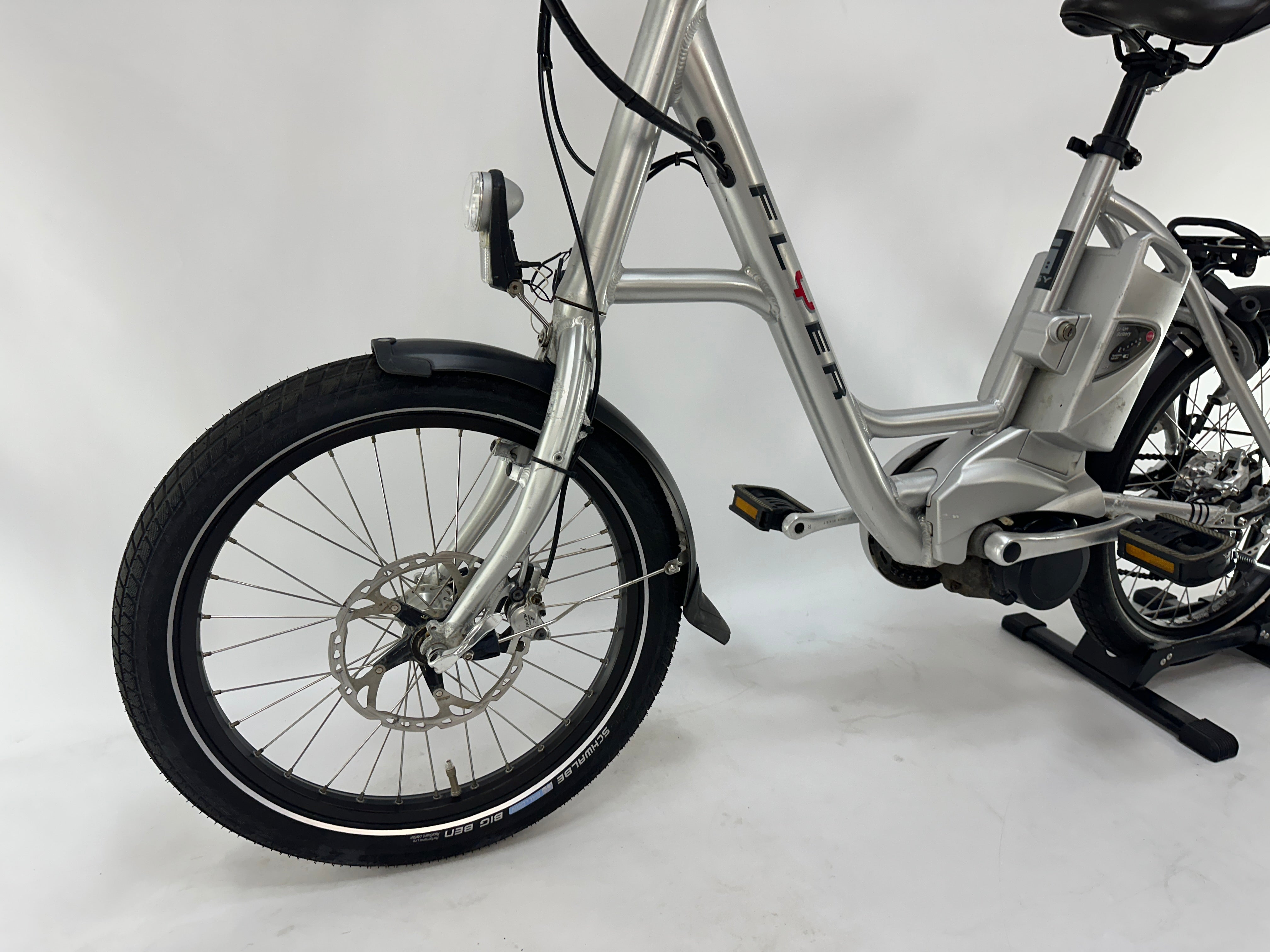 Flyer Compact Fiets Zilver 20
