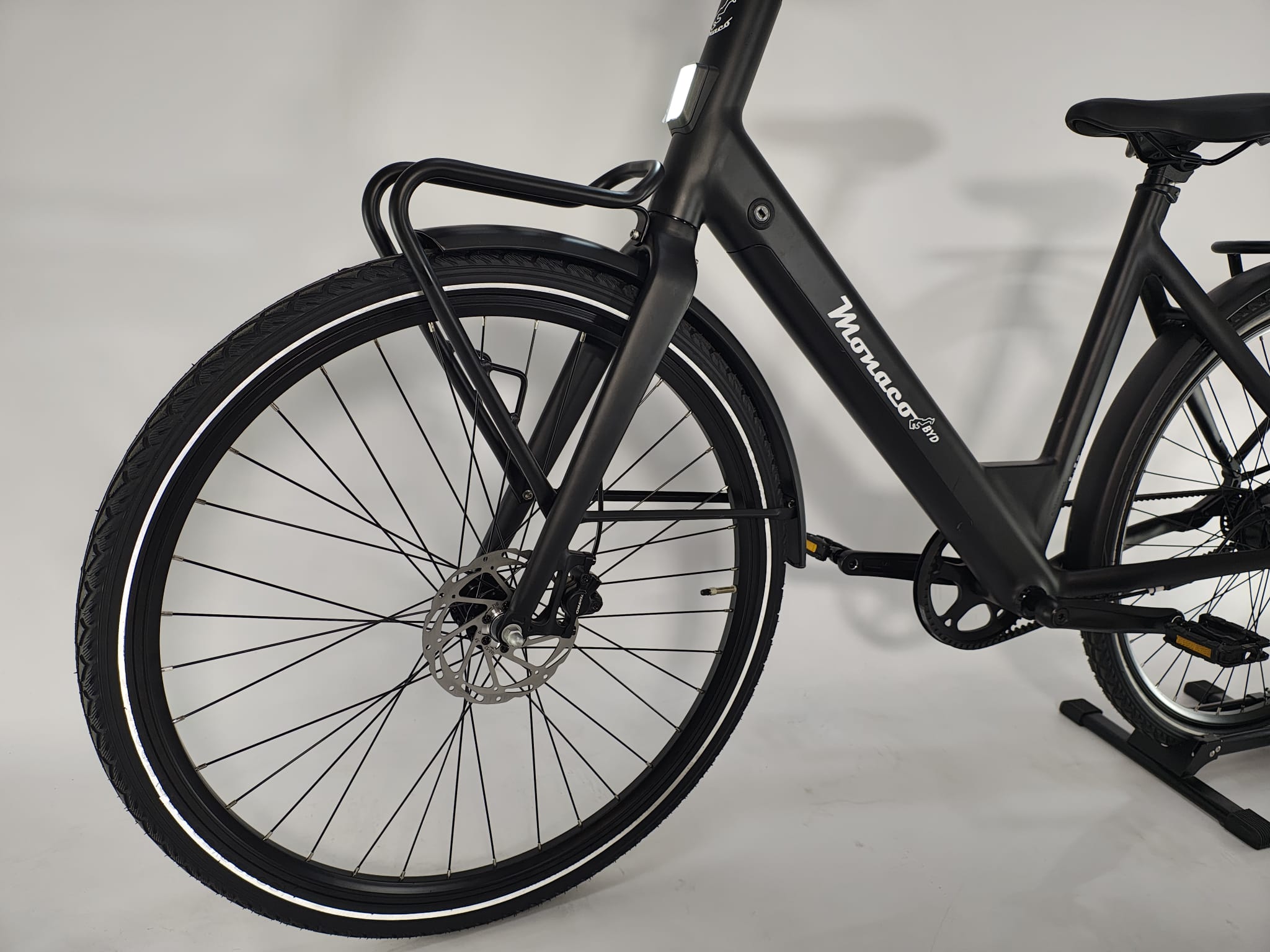 NIEUW! Monaco BYD met Belt-Drive! Zwart