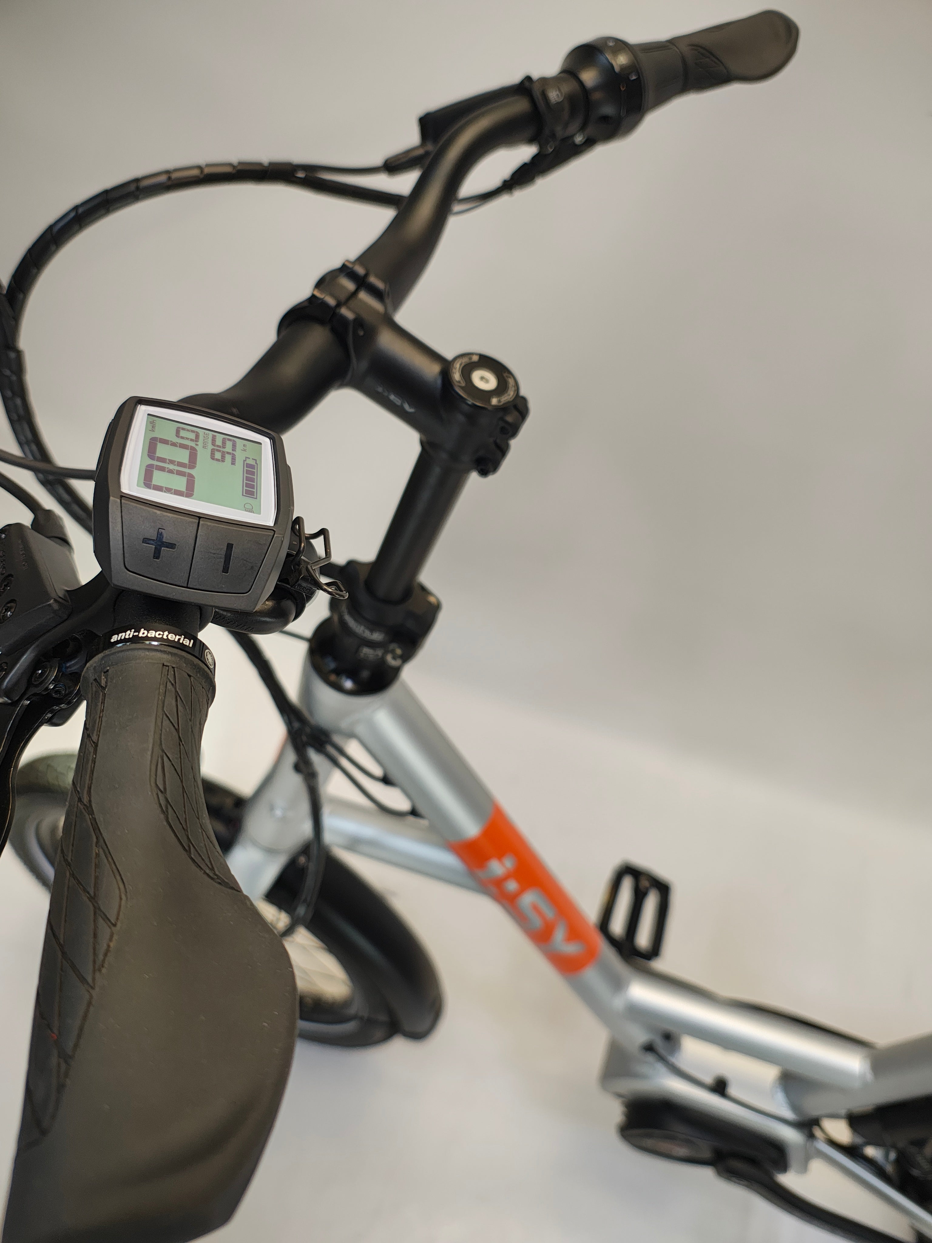 I:SY E5 ZR Bosch Performance Line CX Middenmotor Belt-Drive!