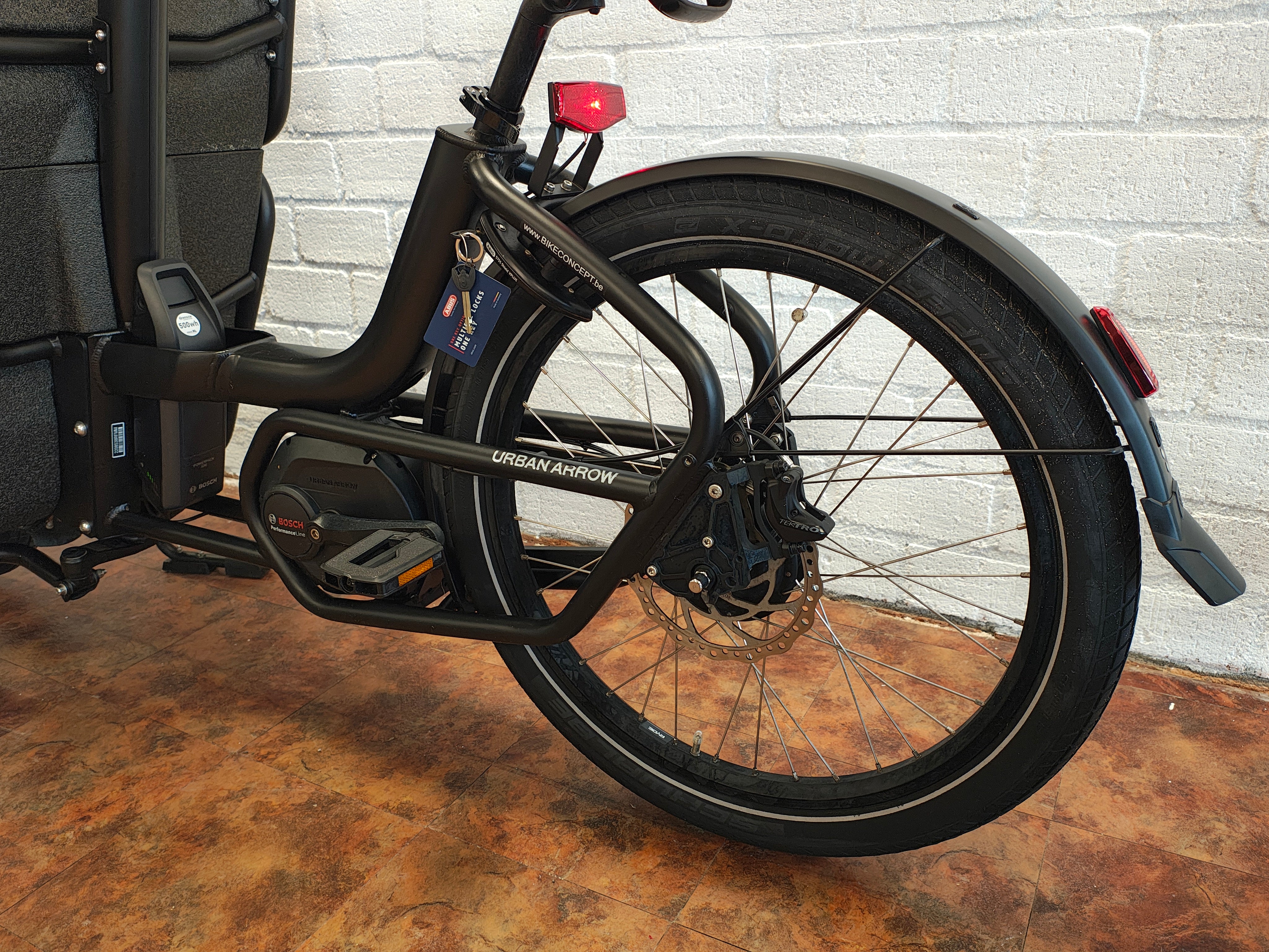 Urban Arrow Shorty Bosch Performance Line Middenmotor 500Wh! met Enviolo