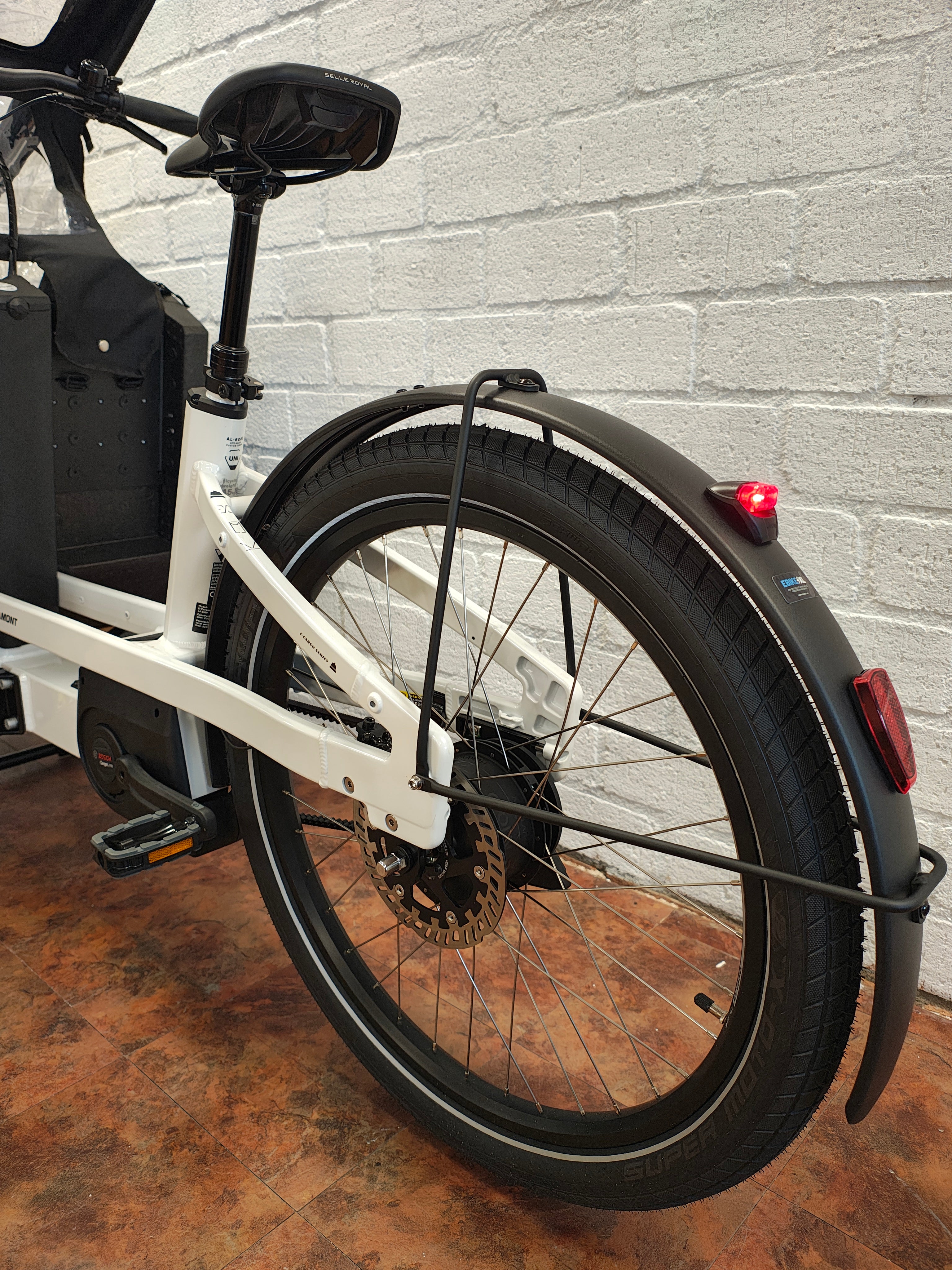 NIEUW! Bergamont e-Cargoville LJ elite Bosch Cargo Line Middenmotor 625Wh Belt-Drive!