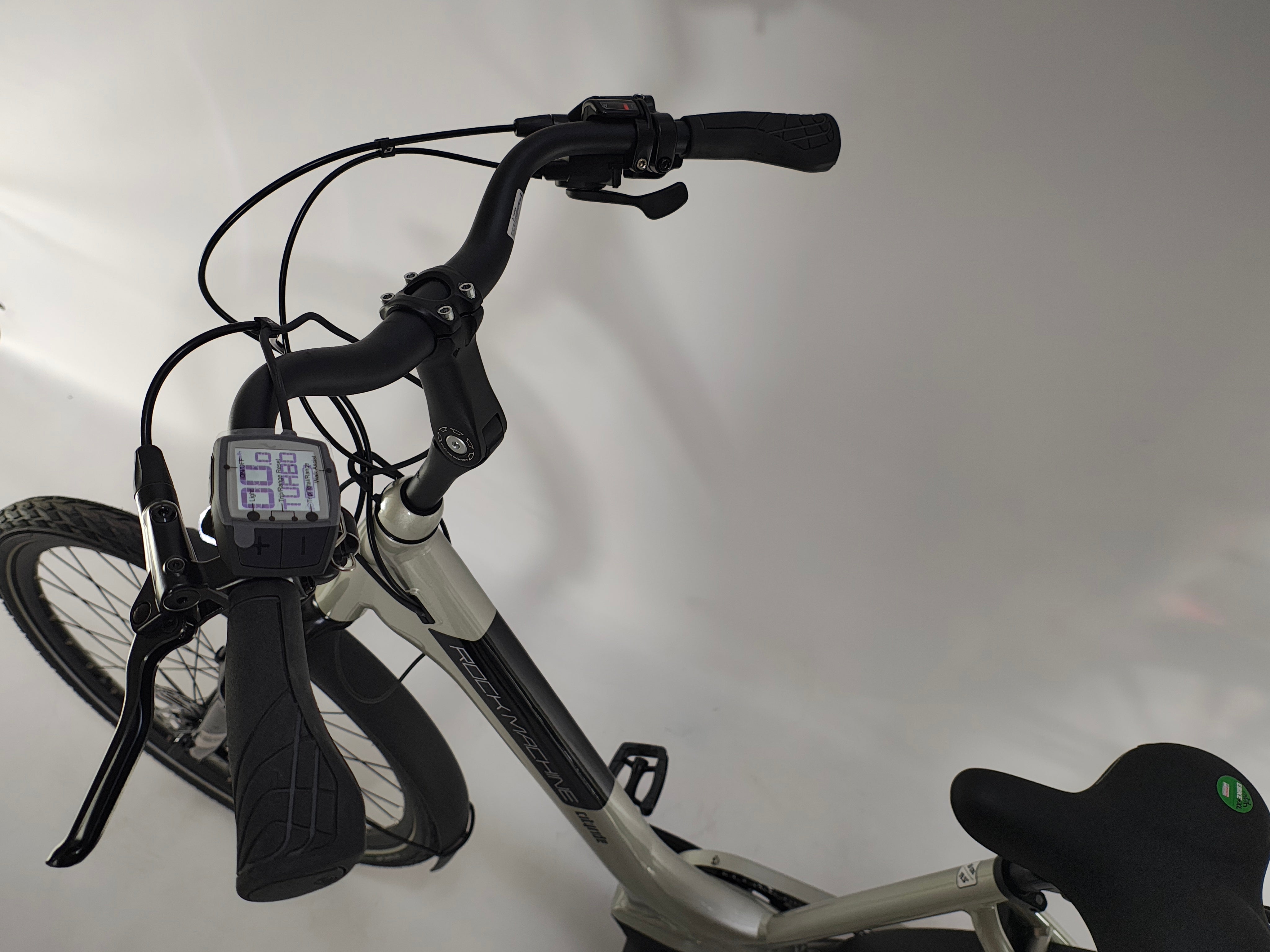 NIEUW! Rock Machine Cityride e400 B Bosch Active Line Plus MM 300Wh!