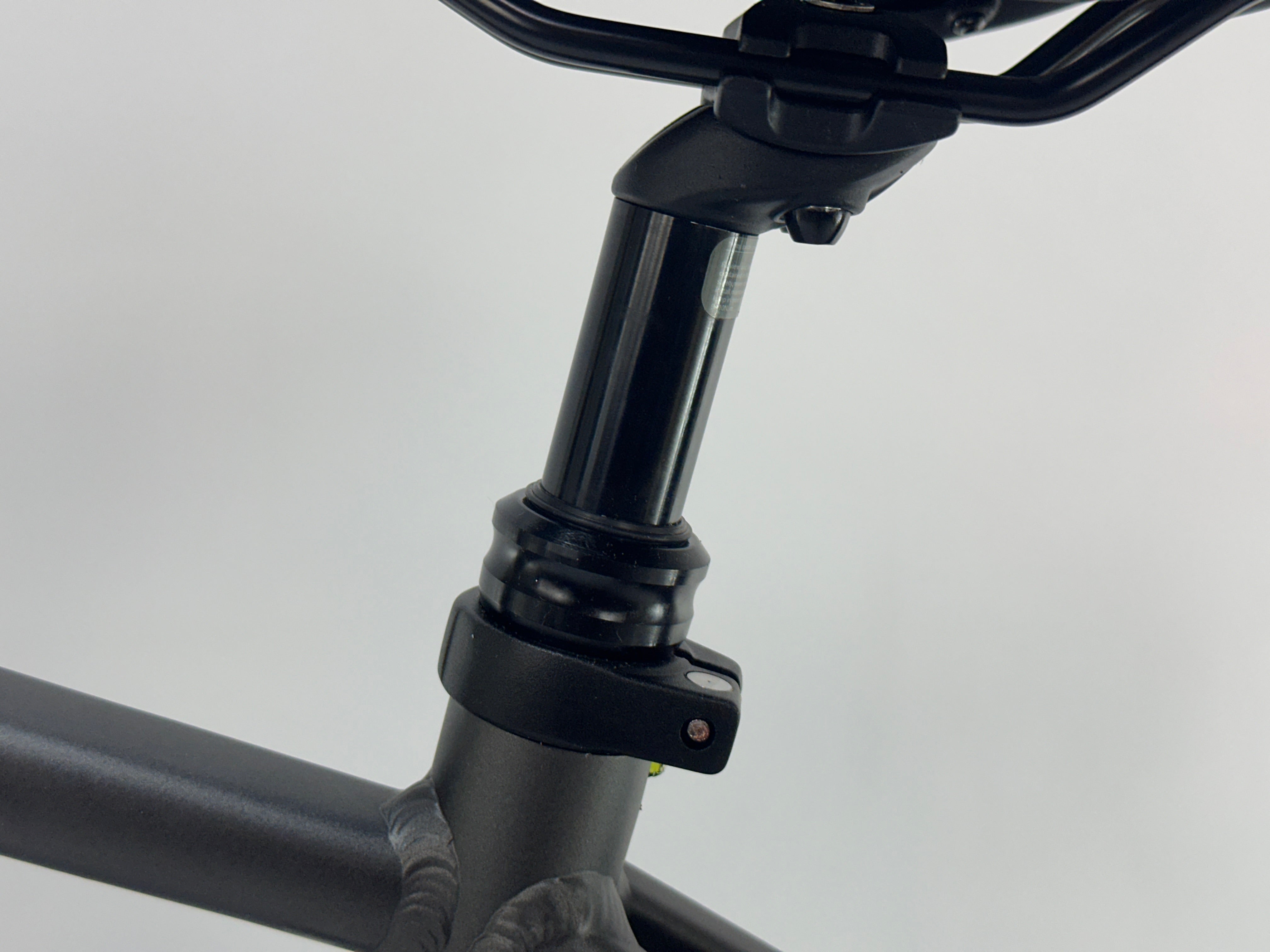 NIEUW! Victoria Cysalo 13 Bosch Active Line Plus Middenmotor 545Wh Belt-Drive Smart System!