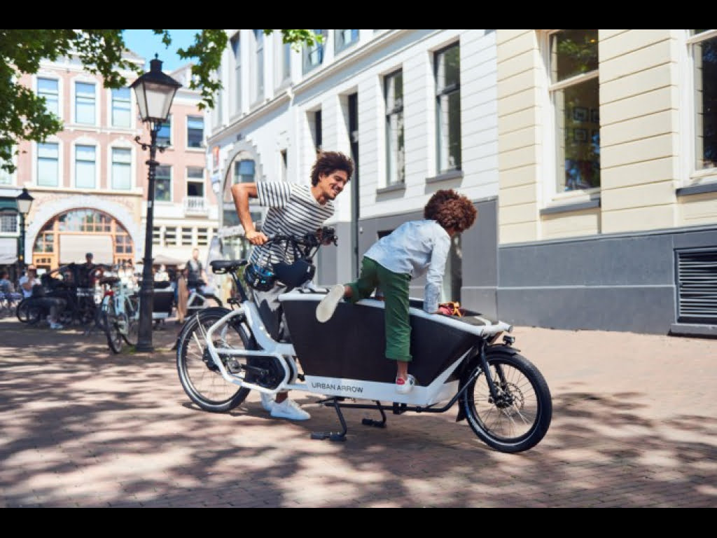 Urban Arrow Family Cargo Line bakfiets (pre-owned)
